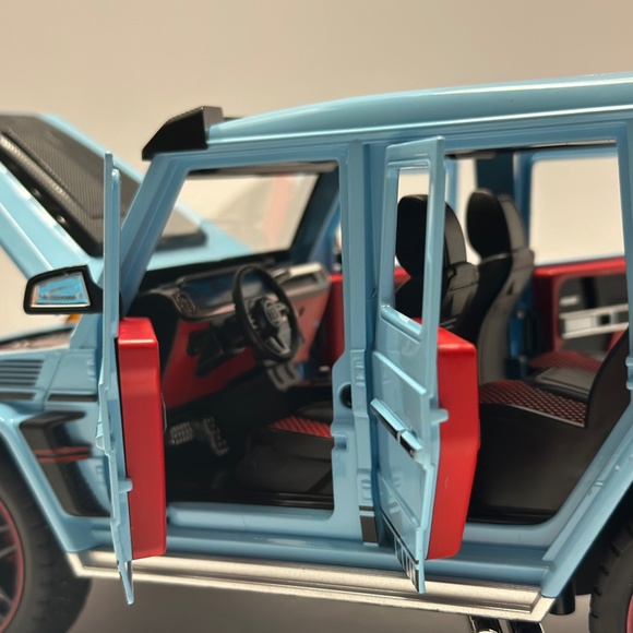 mercedes-benz g wagon G-CLASS 1:18 G700 SUV Metal Diecast Alloy Toys Cars Toy le - Picture 8 of 10
